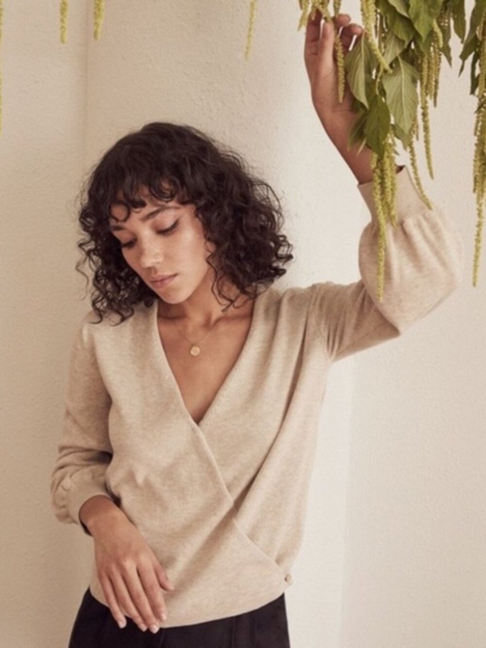 VETTA | Capsule Sand Classic Wrap Sweater